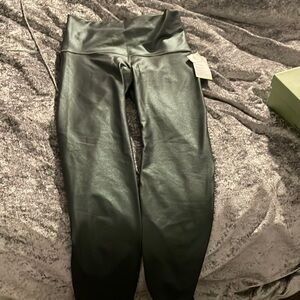 Never worn leggings from old navy